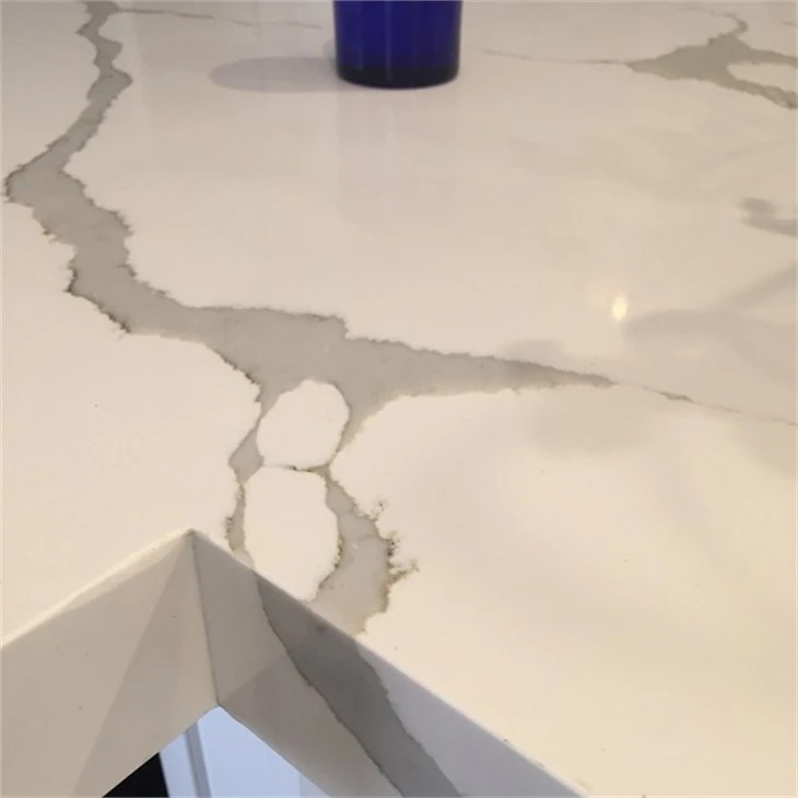 quartz-calacatta