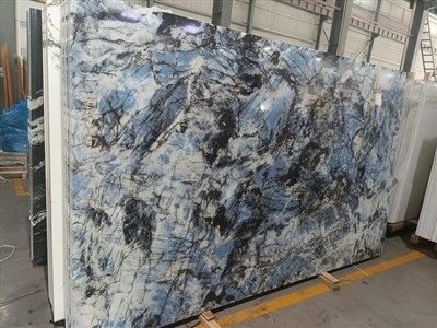Nano Micro-cristallo con diamante blu